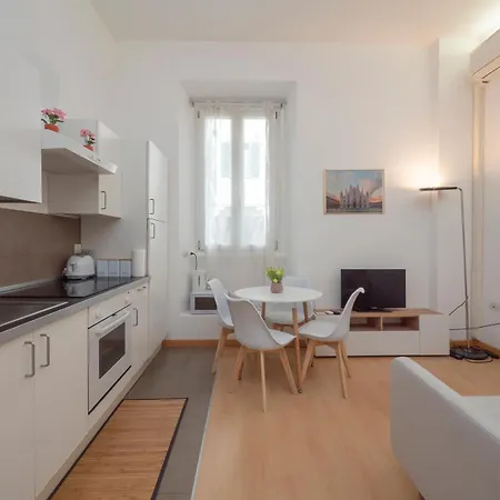 Apartamento Xenia - Spacious And Bright 15 Min From Duomo *
