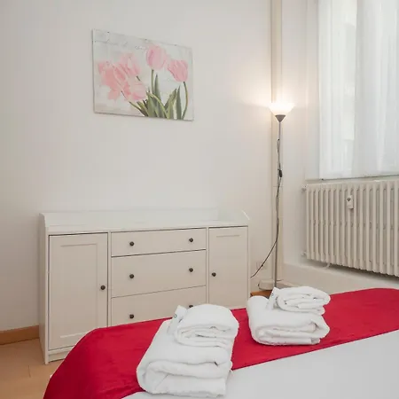 Apartamento Xenia - Spacious And Bright 15 Min From Duomo *